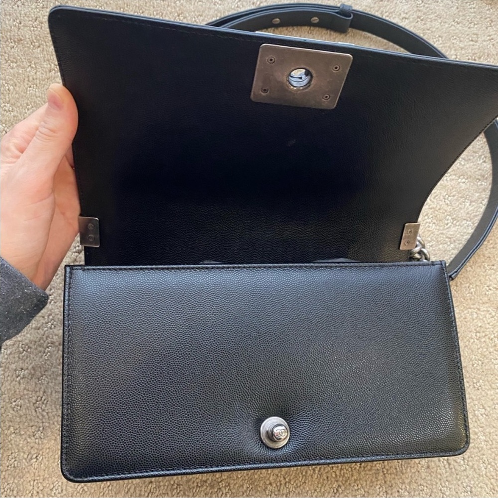 Chanel Boy Bag Black Quilted - Picture 3 of 7